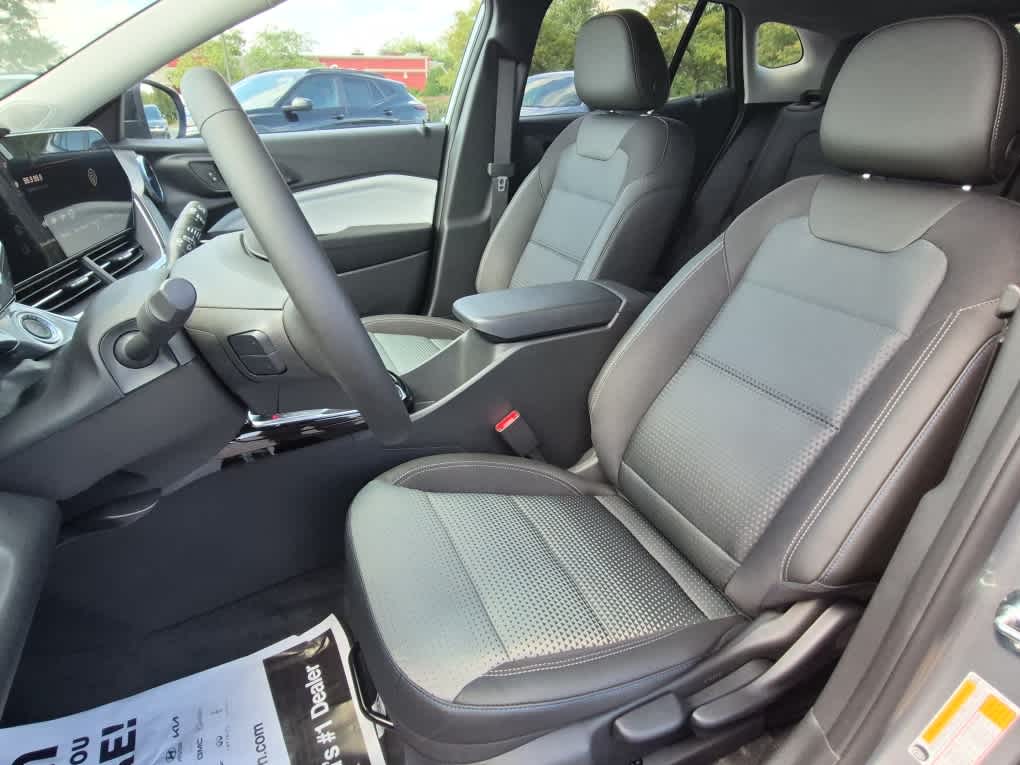 2026 Chevrolet Trax LT - Photo 10