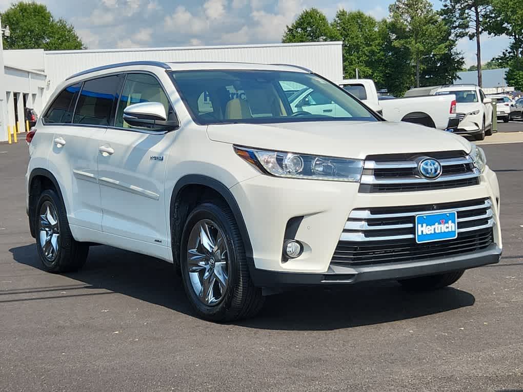 Used 2017 Toyota Highlander Limited with VIN 5TDDGRFH2HS023562 for sale in Salisbury, MD