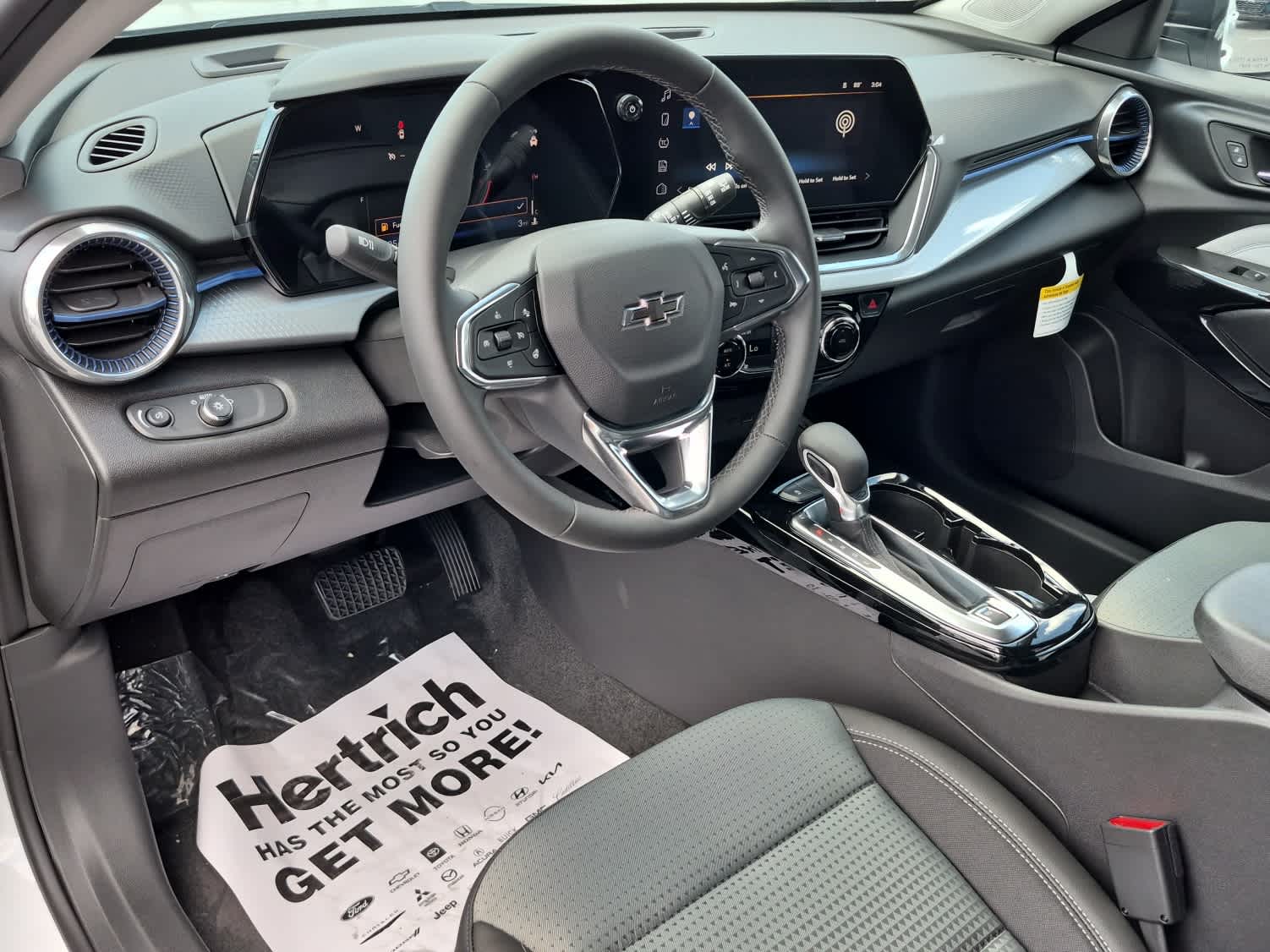2026 Chevrolet Trax LT - Photo 11