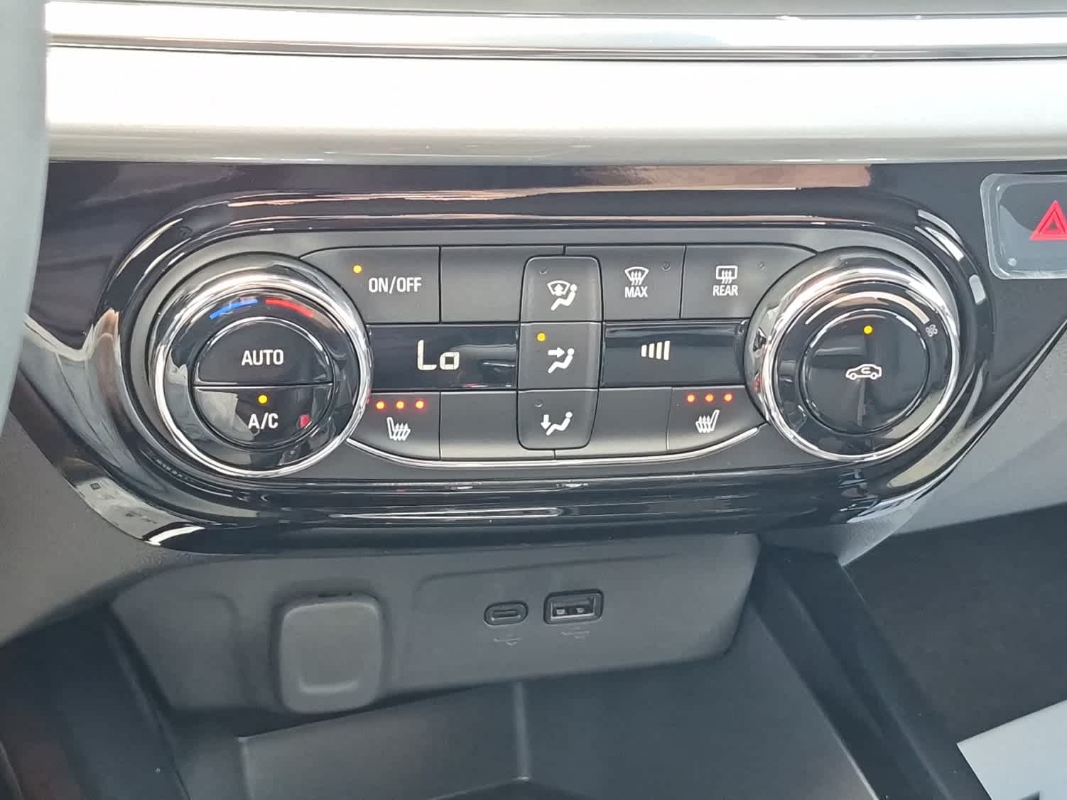 2026 Chevrolet Trax LT - Photo 15
