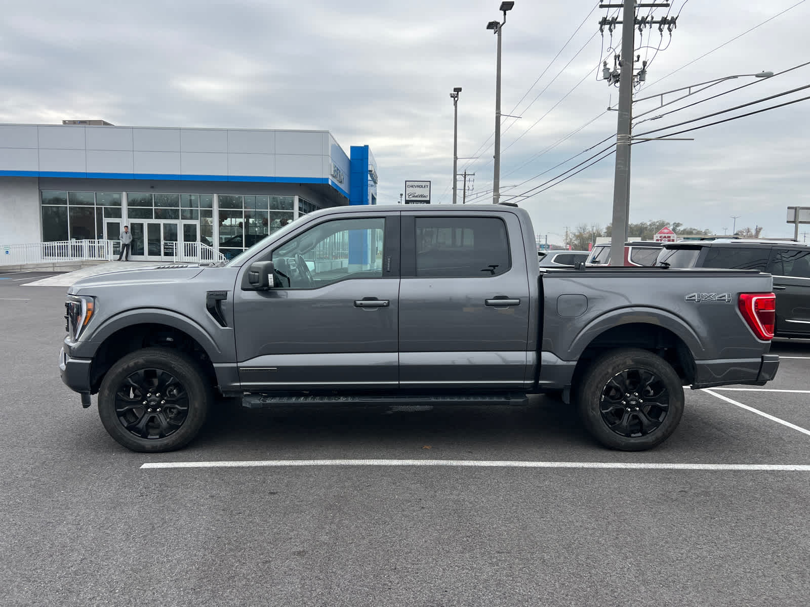 2023 Ford F-150 XLT photo 4