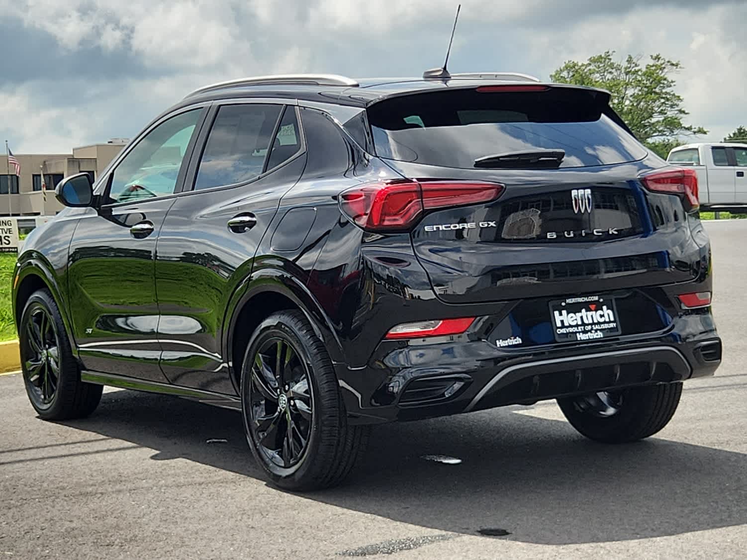 2025 Buick Encore GX Sport Touring photo 2