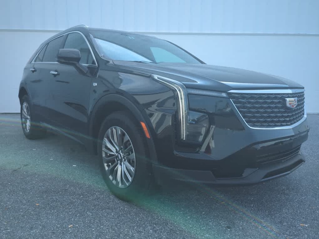 Used 2025 CADILLAC XT4 Premium Luxury SUV
