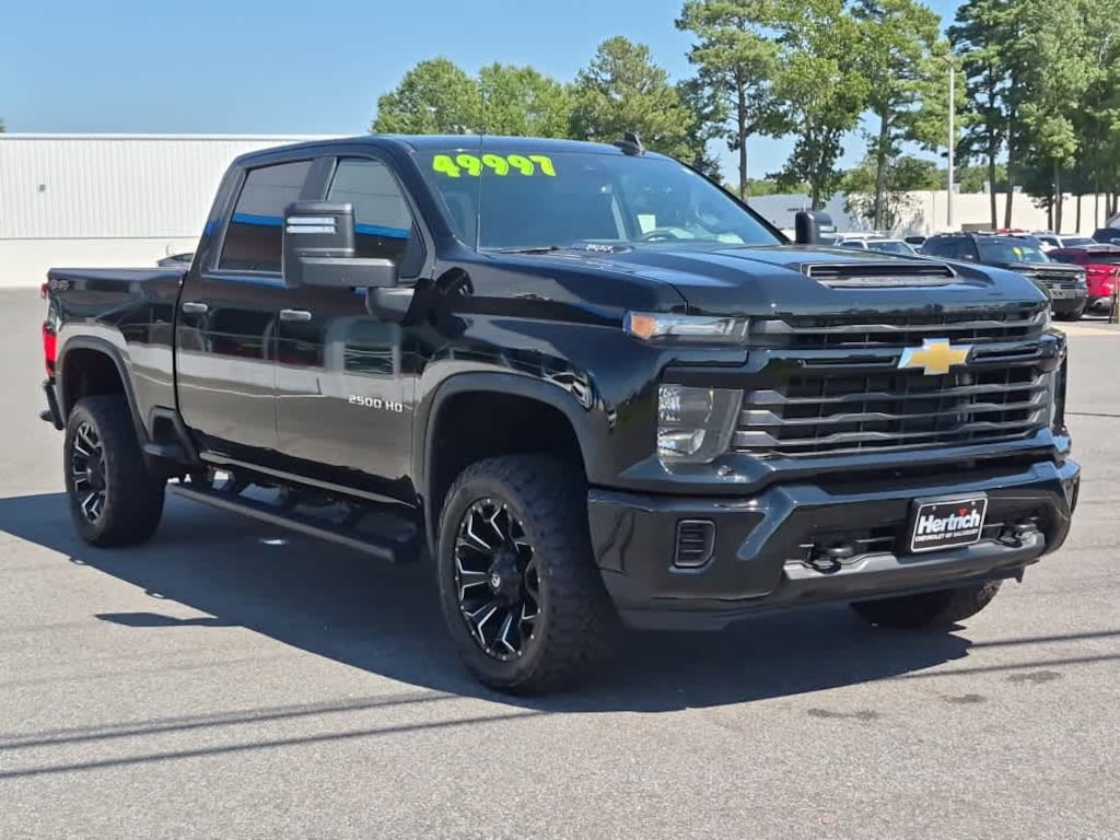 Used 2024 Chevrolet Silverado 2500 HD Custom Truck