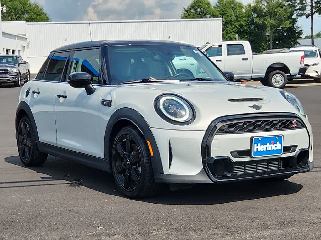 Used 2022 MINI Hardtop 4 Door S with VIN WMW53DK00N2R14940 for sale in Salisbury, MD