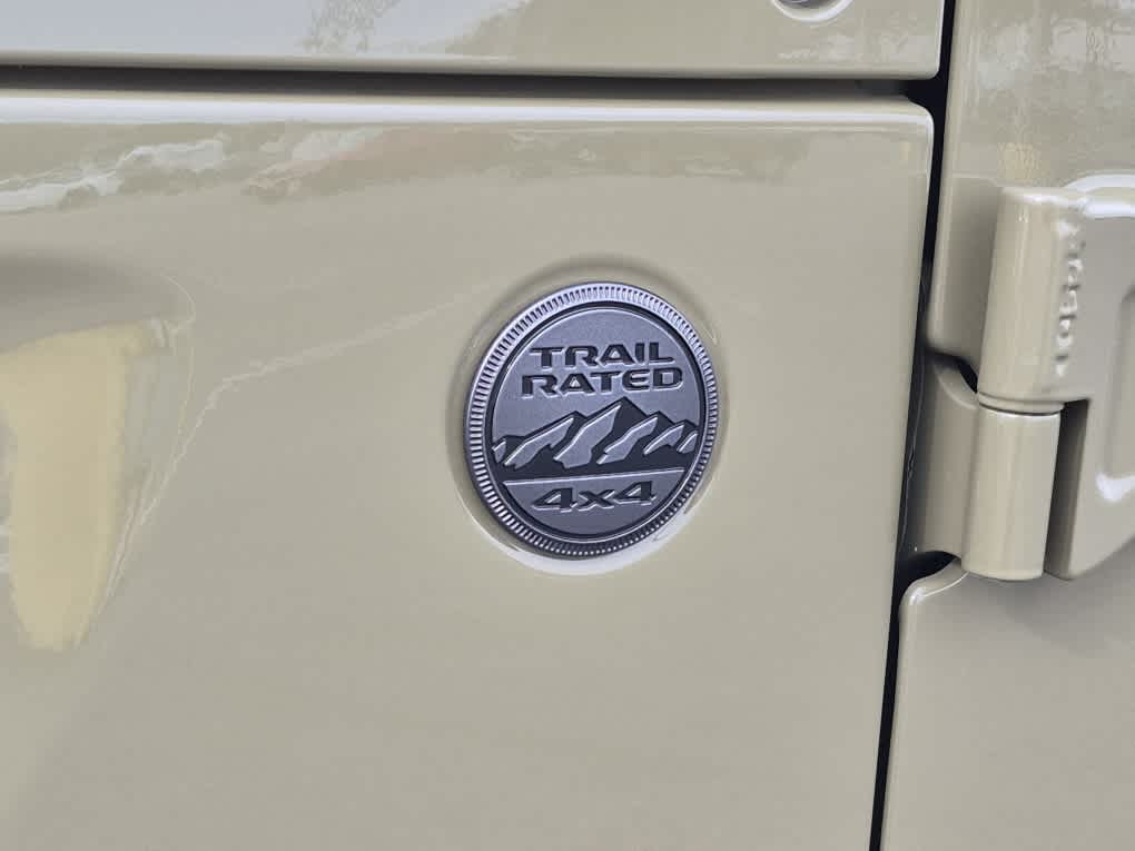 2025 Jeep Gladiator Willys - Photo 19