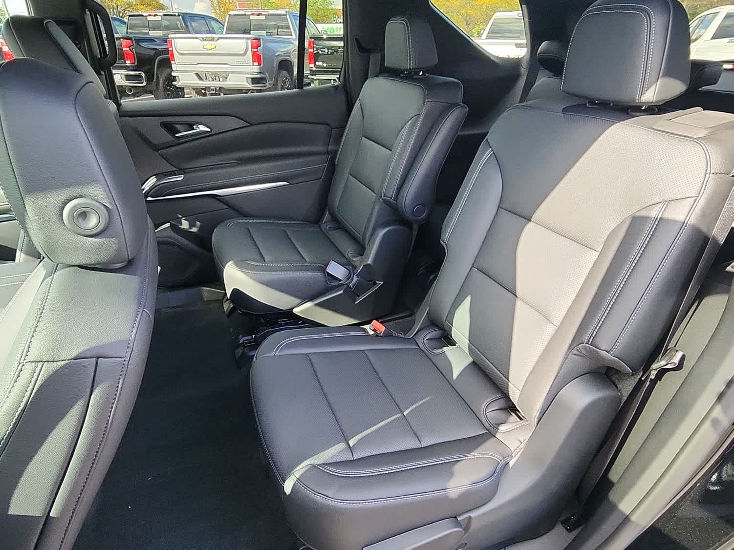 2026 Chevrolet Traverse LT - Photo 8