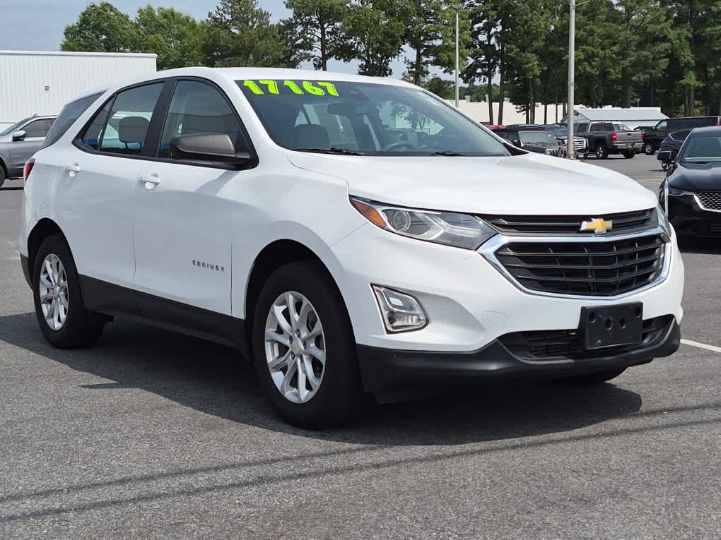 Used 2020 Chevrolet Equinox LS with VIN 3GNAXHEV8LS555690 for sale in Salisbury, MD