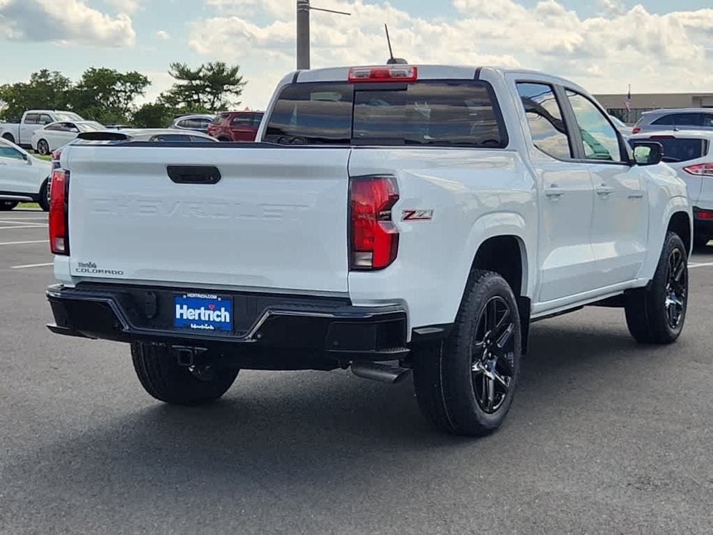 New 2025 Chevrolet Colorado Z71 Truck