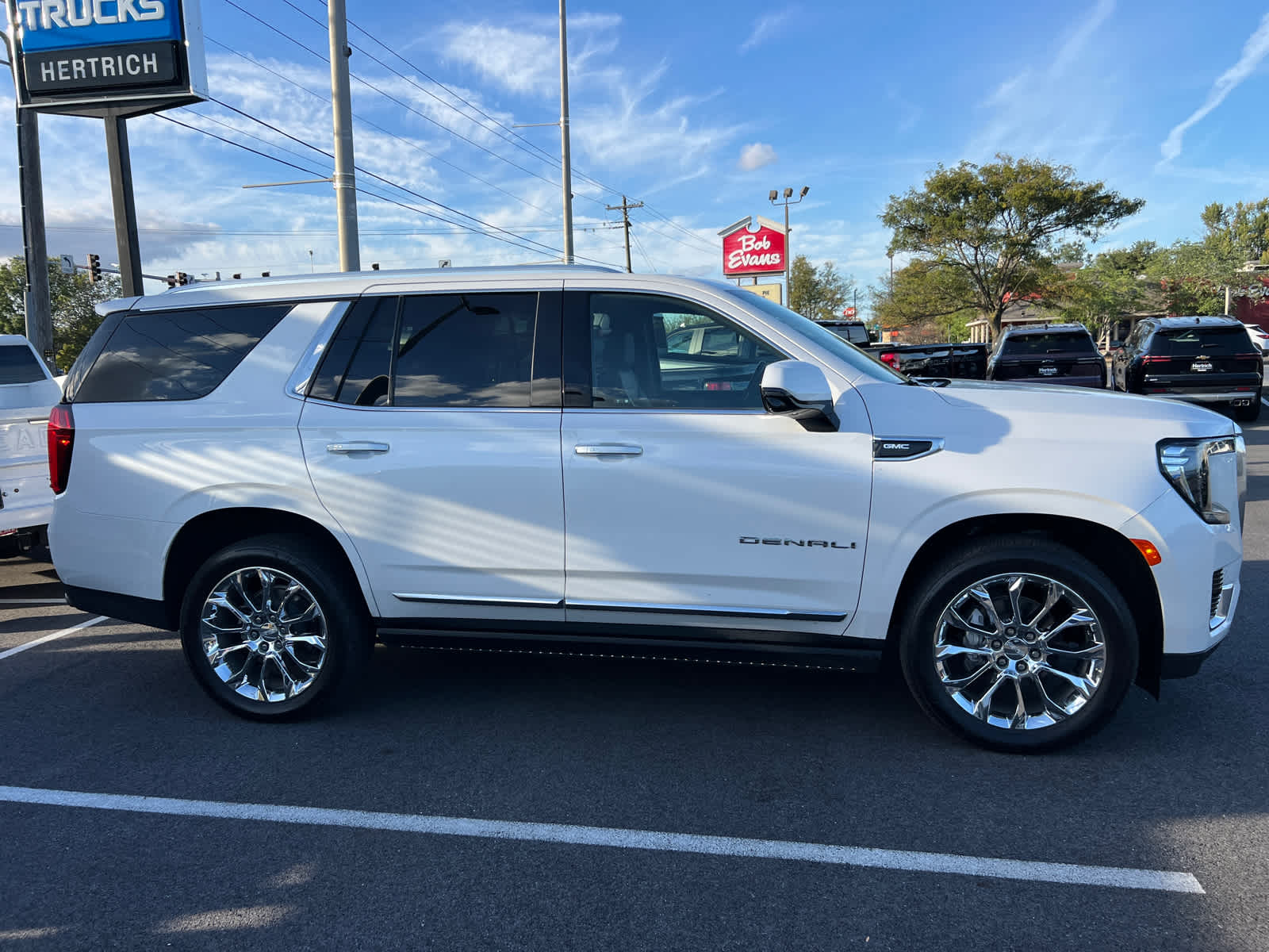 2023 Gmc Yukon Denali photo 3