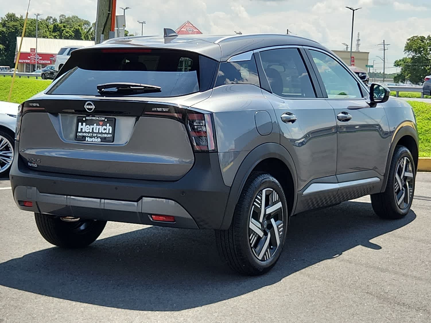 2025 Nissan Kicks SV photo 2