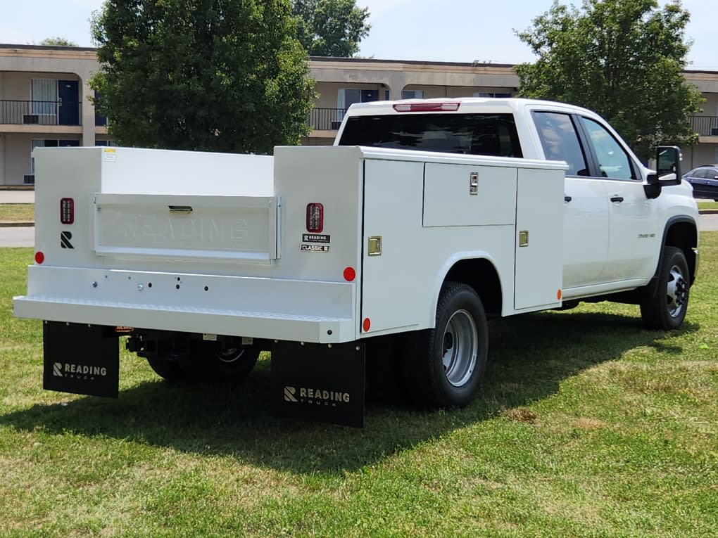 2024 Chevrolet Silverado 3500HD Work Truck photo 3