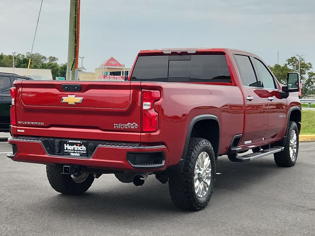 2022 Chevrolet Silverado 3500HD High Country photo 3