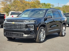 2026 Chevrolet Traverse LT SUV