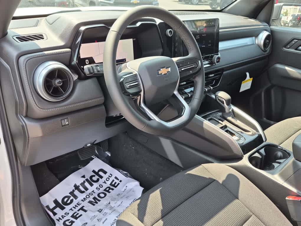2026 Chevrolet Colorado LT - Photo 11