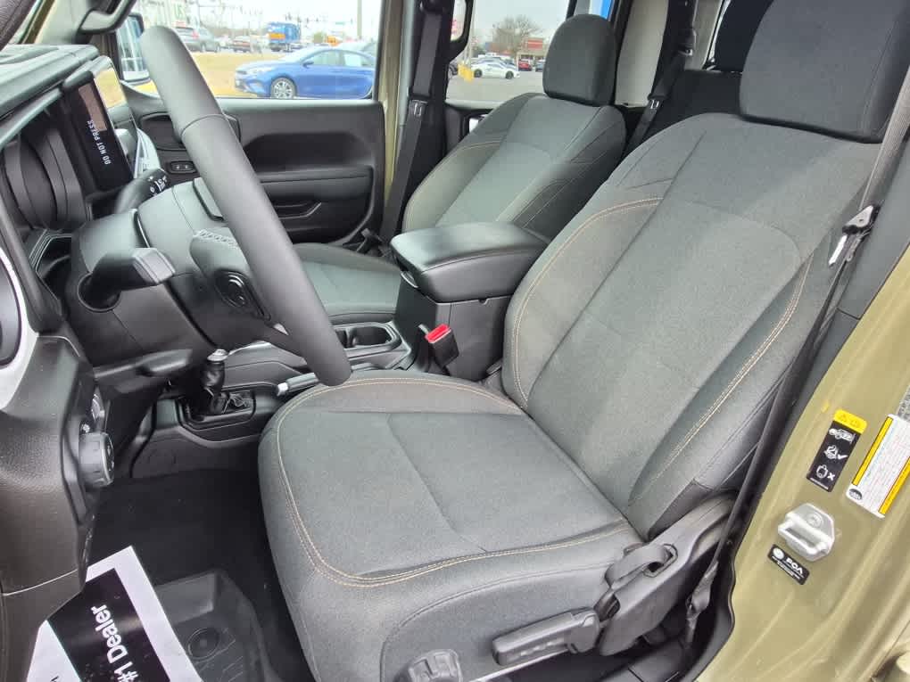 2025 Jeep Gladiator Willys - Photo 10