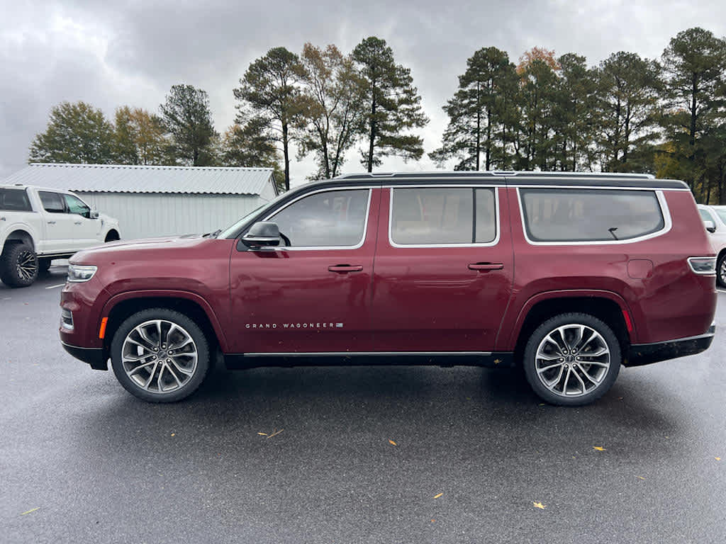 2023 Jeep Grand Wagoneer L III photo 4