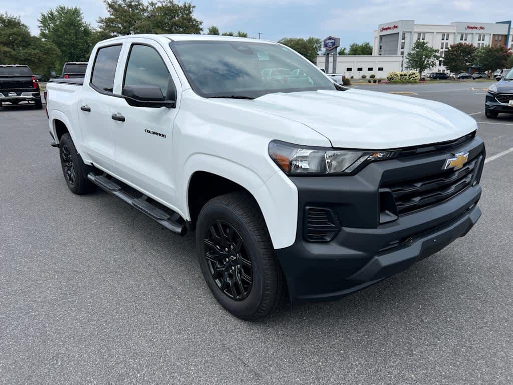 Used 2025 Chevrolet Colorado WT/LT Truck