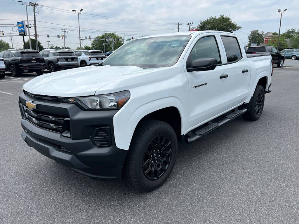 Used 2025 Chevrolet Colorado WT/LT Truck