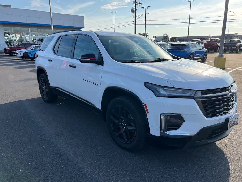 2023 Chevrolet Traverse Premier photo 3