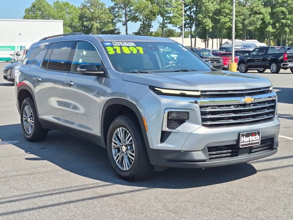 Certified 2025 Chevrolet Traverse LT SUV
