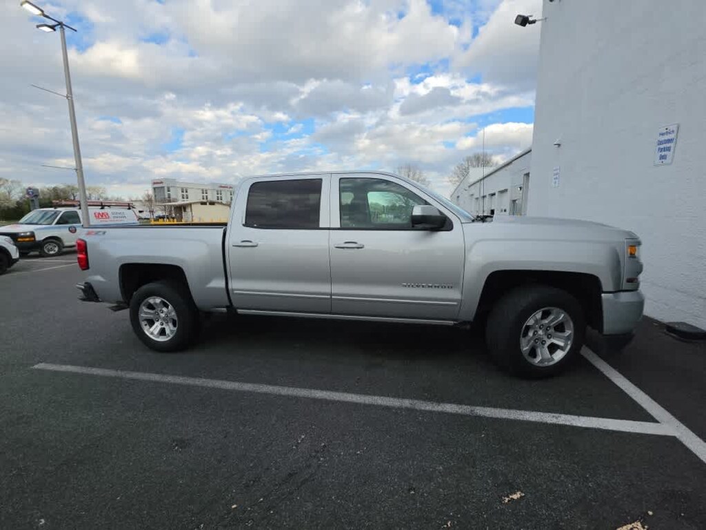Used 2018 Chevrolet Silverado 1500 LT Truck