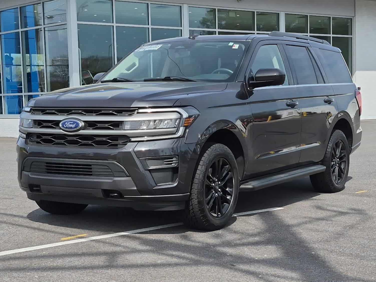 Dark Matter Gray Metalli 2024 Ford Expedition XLT 4WD SUV / Crossover Four-Wheel Drive Automatic