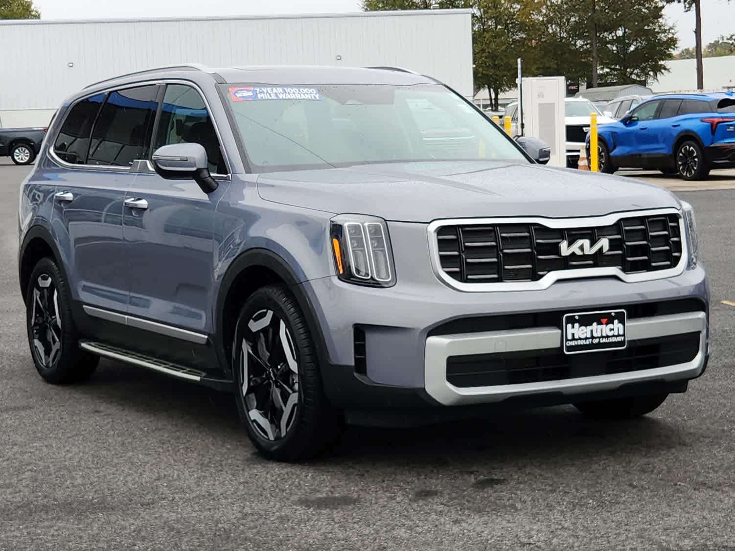 2024 Kia Telluride S photo 2
