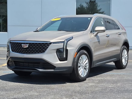 2024 CADILLAC XT4 Luxury SUV