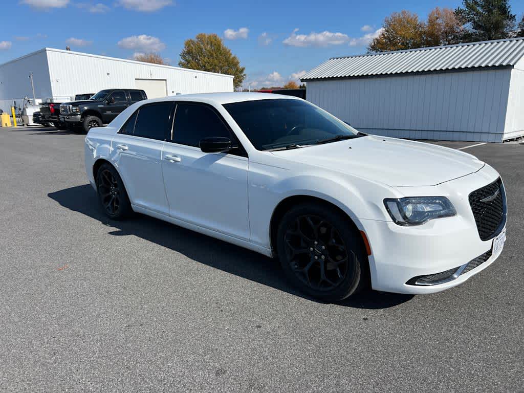 2019 Chrysler 300 Touring