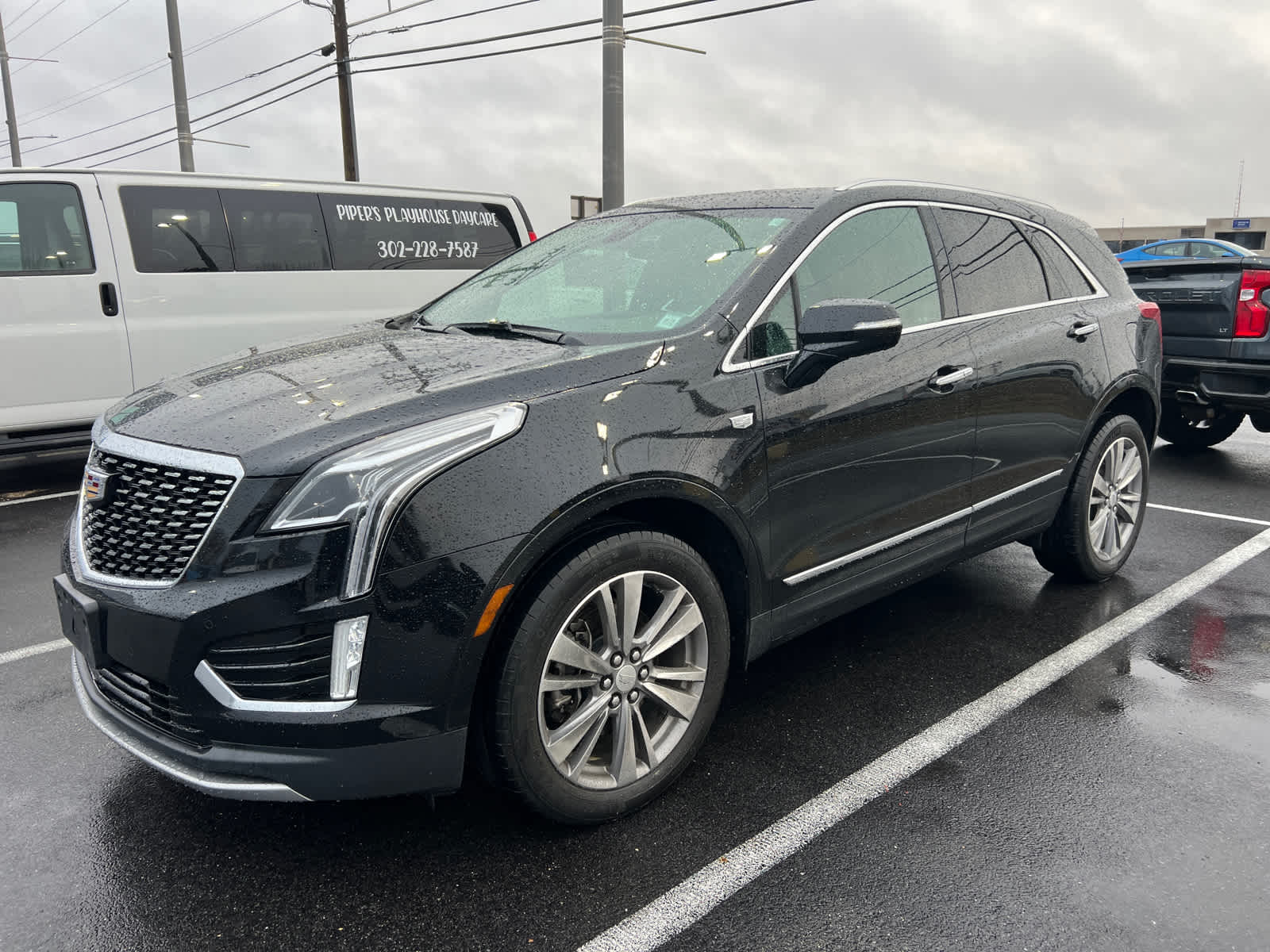 2022 Cadillac XT5 Premium Luxury photo 2