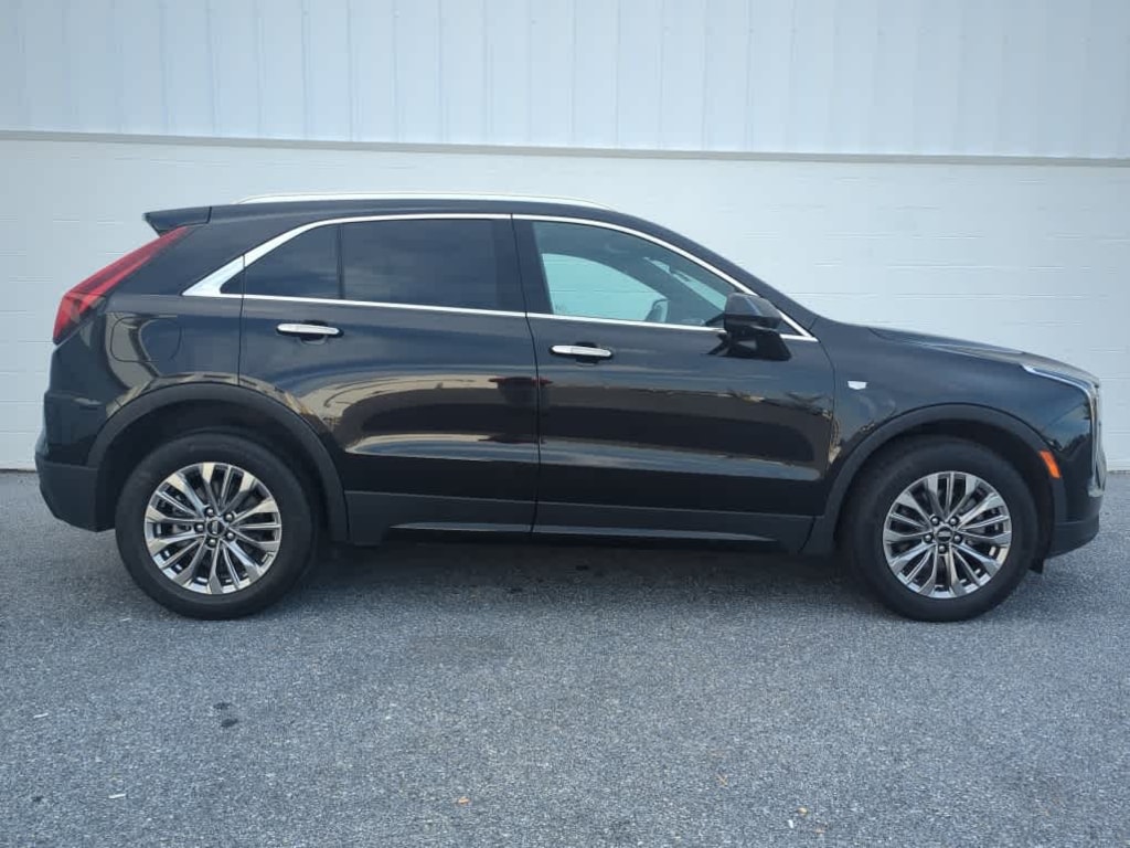 Used 2025 CADILLAC XT4 Premium Luxury SUV