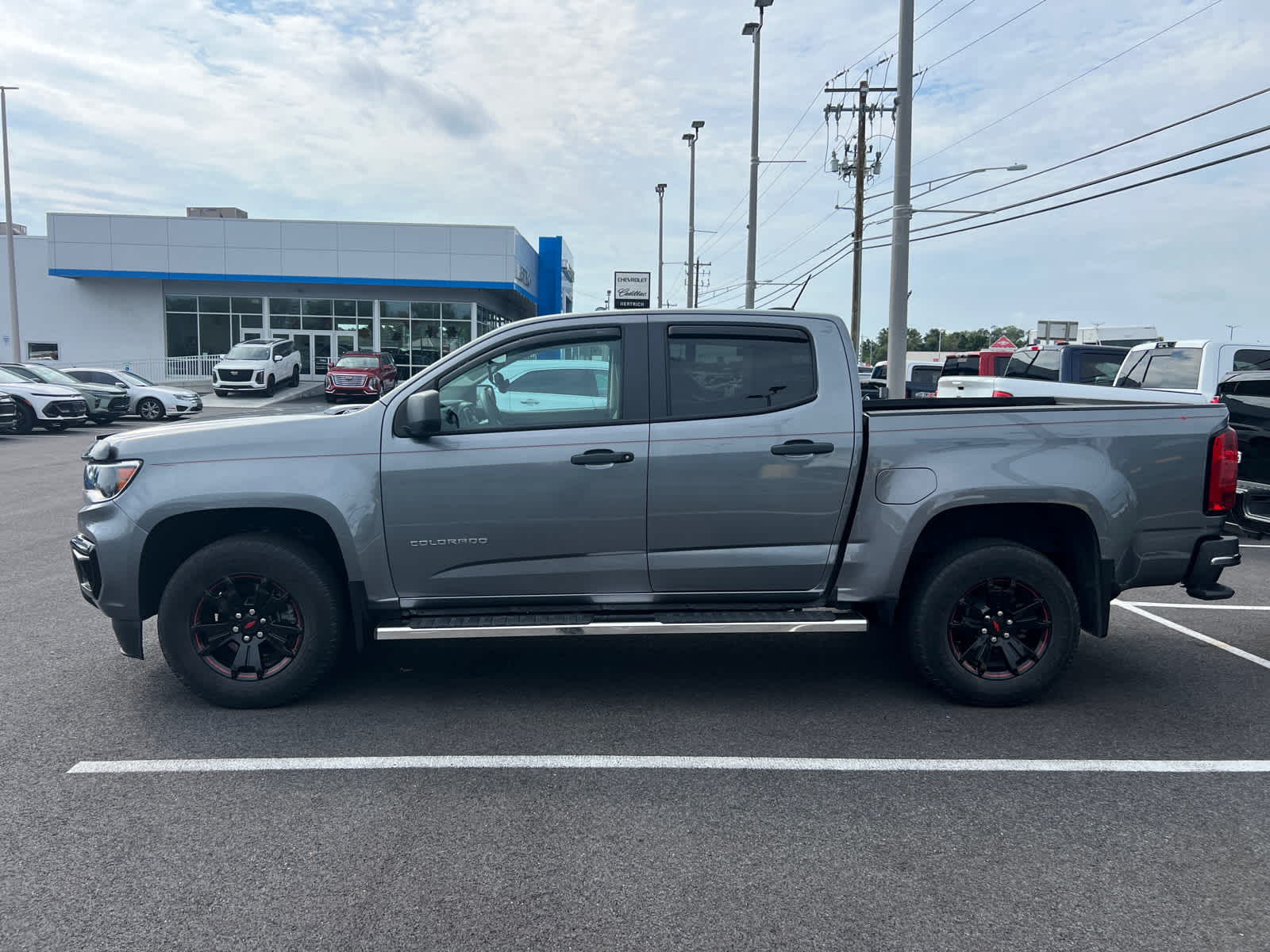 2022 Chevrolet Colorado Work Truck photo 2