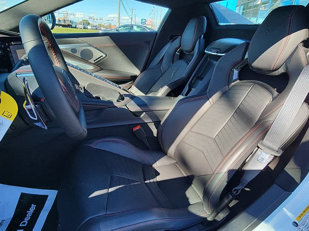 2025 Chevrolet Corvette 3LT - Photo 7