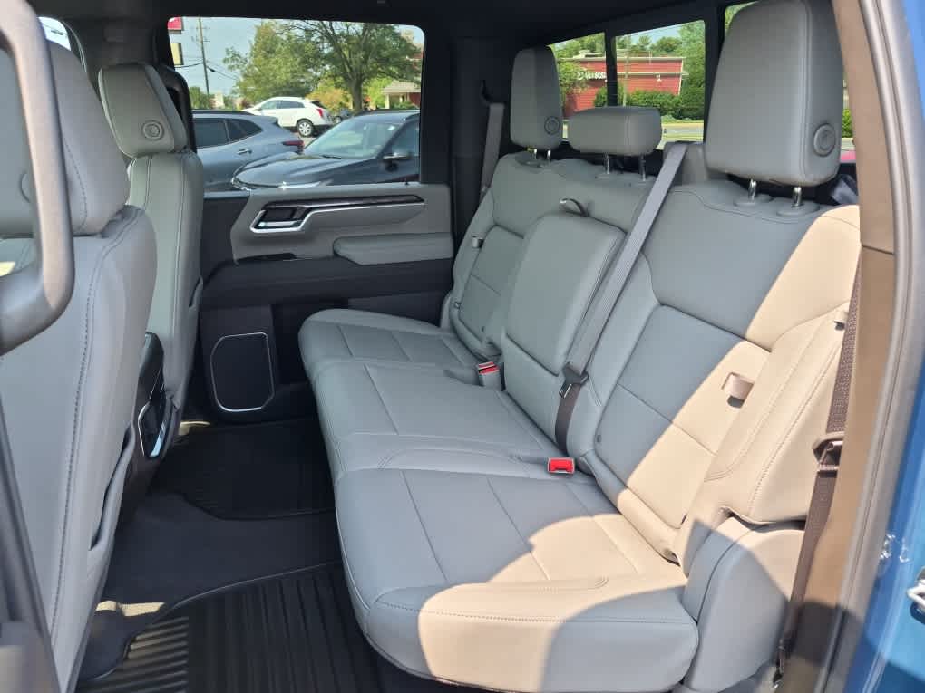2026 Chevrolet Silverado 2500 HD LTZ - Photo 7