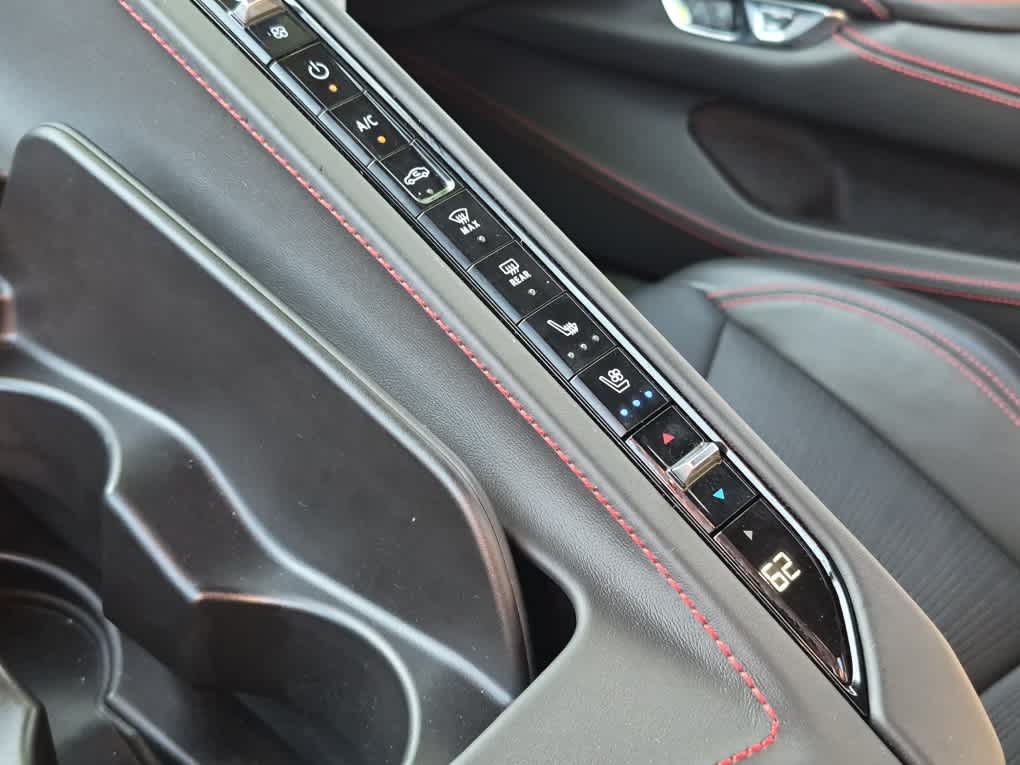2025 Chevrolet Corvette 3LT - Photo 11