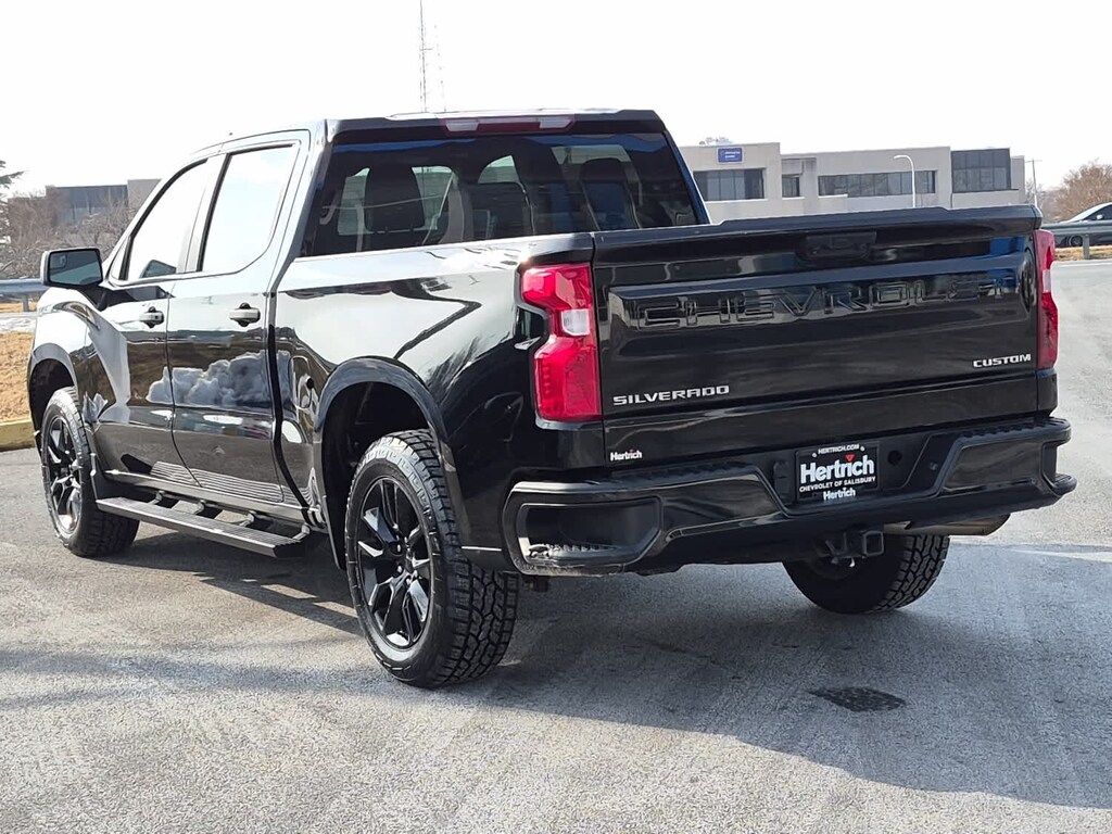 Used 2022 Chevrolet Silverado 1500 Custom 4WD Crew Cab 147 Truck Crew Cab