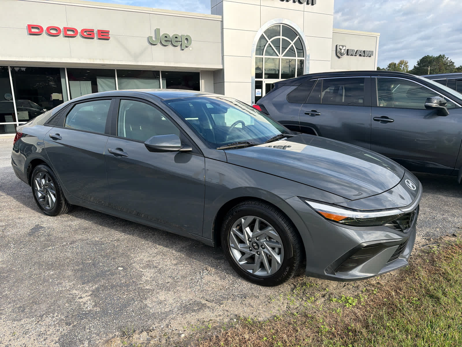 Certified 2024 Hyundai Elantra SEL with VIN KMHLM4DG4RU769800 for sale in Pocomoke City, MD