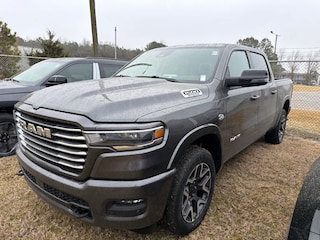 2026 Ram 1500 LARAMIE CREW CAB 4X4 5'7 BOX Pickup
