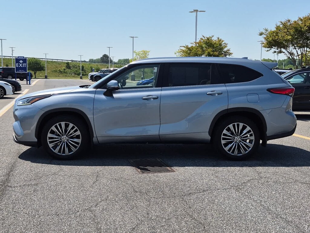Used 2021 Toyota Highlander Platinum SUV