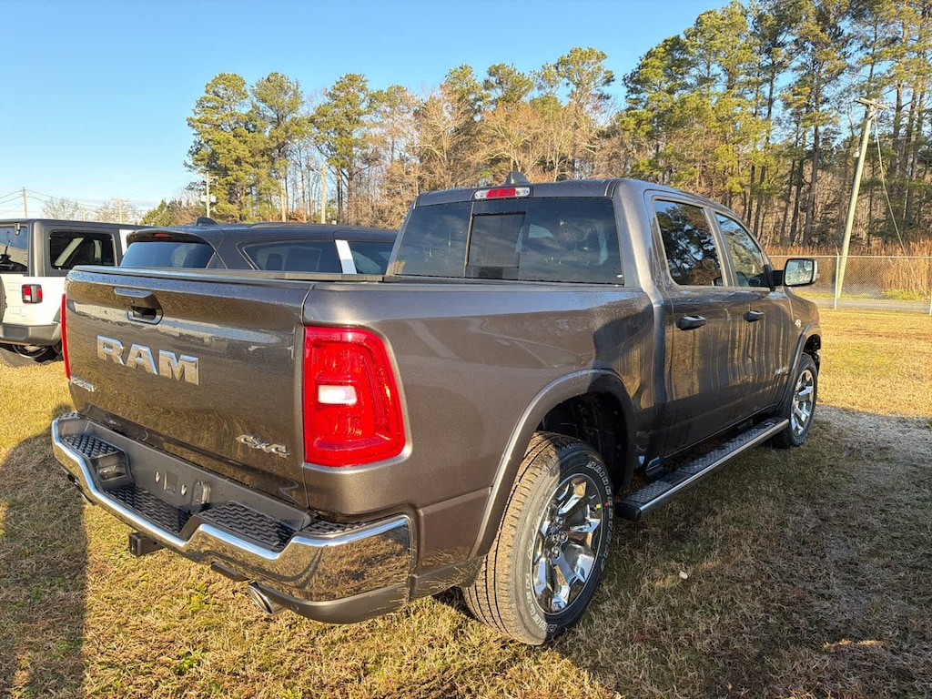 New 2026 Ram 1500 BIG HORN CREW CAB 4X4 5'7 BOX Pickup