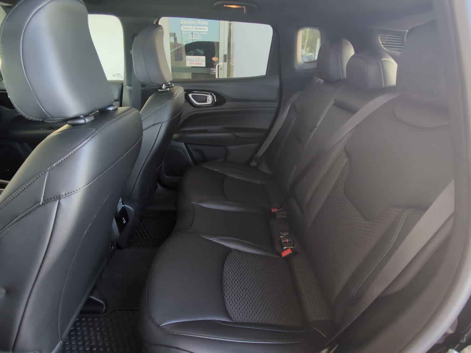 2026 Jeep Compass Latitude Altitude - Photo 18