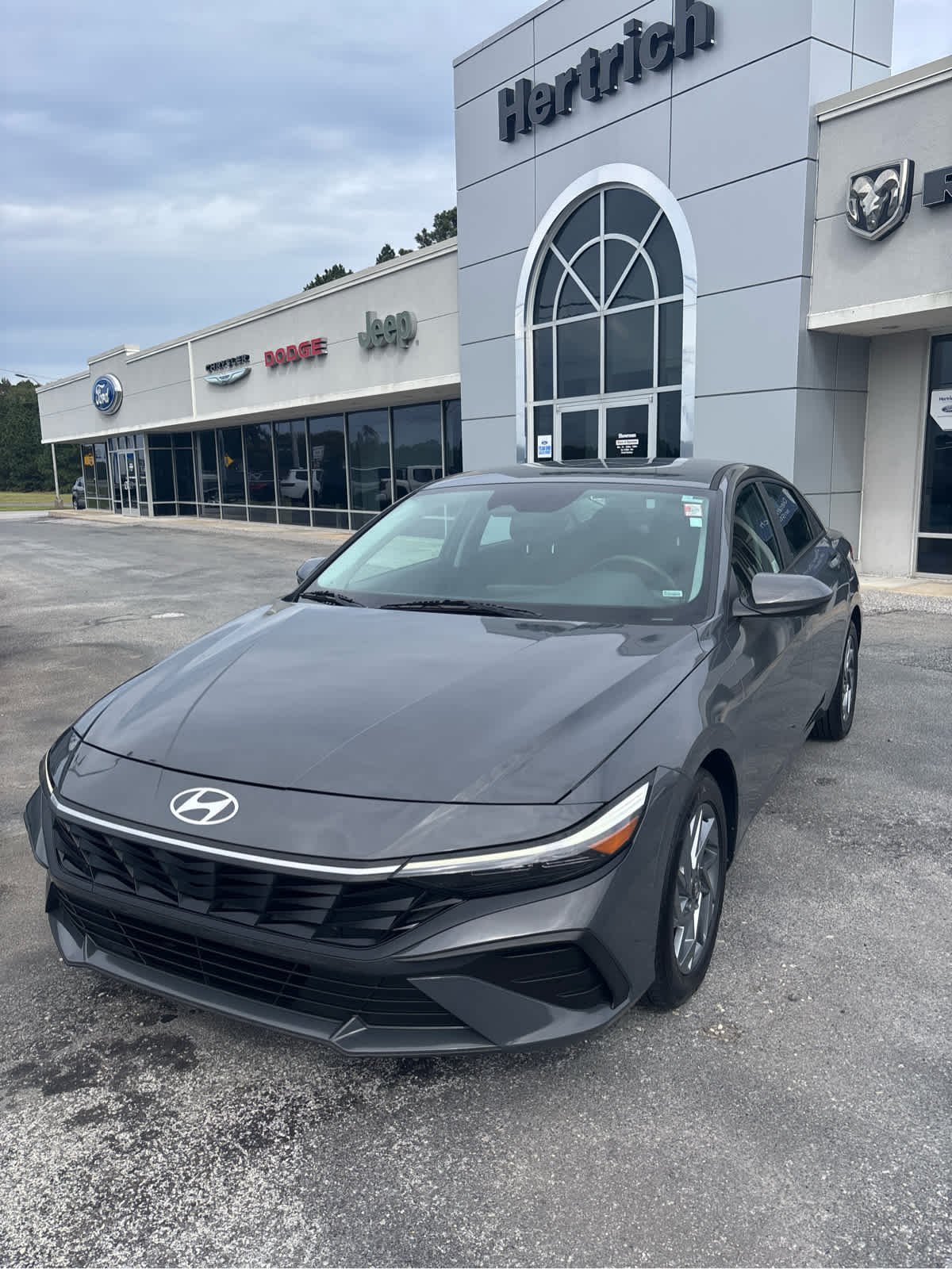 Used 2024 Hyundai Elantra SEL Sedan