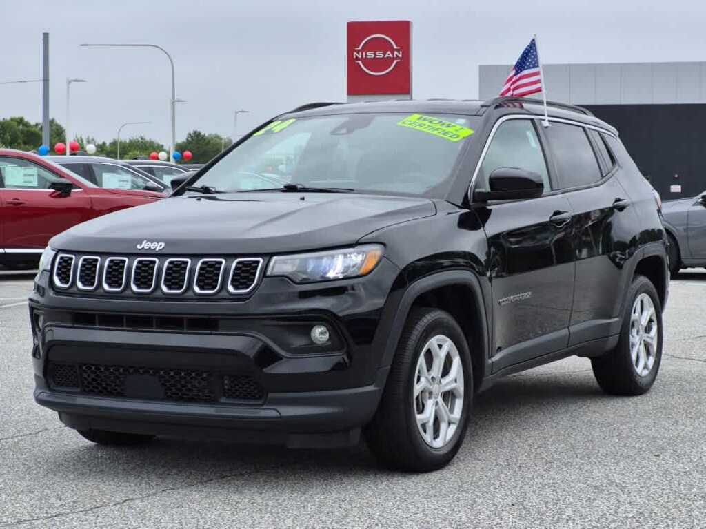 Used 2024 Jeep Compass Latitude SUV