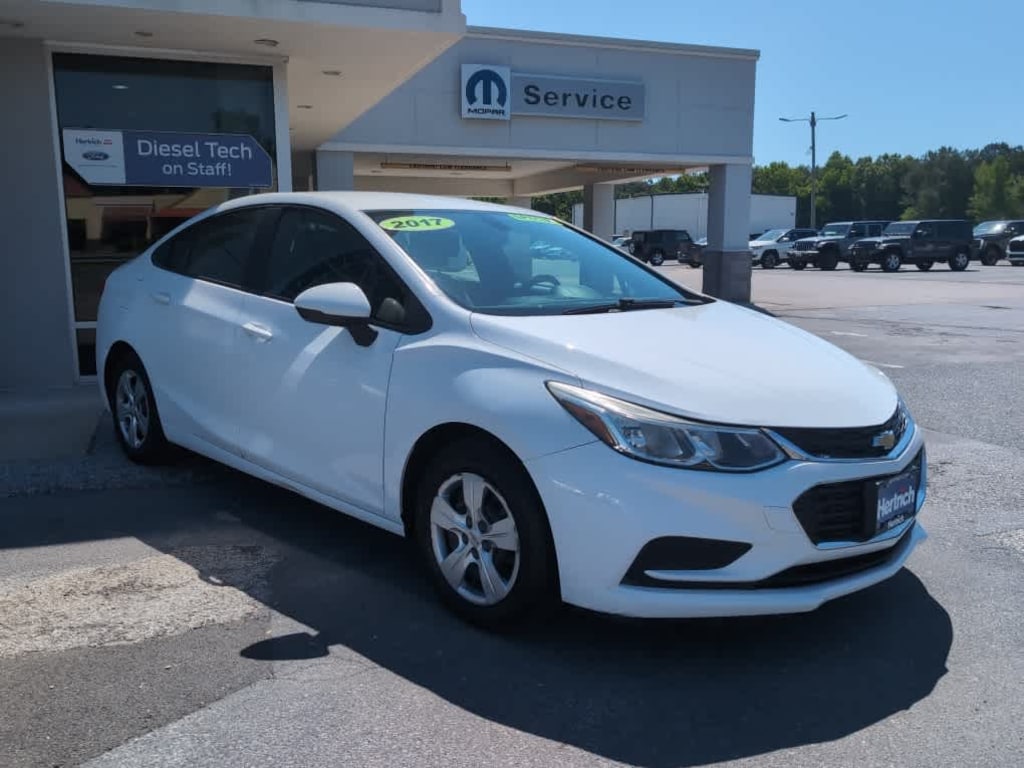 Used 2017 Chevrolet Cruze LS Auto Sedan