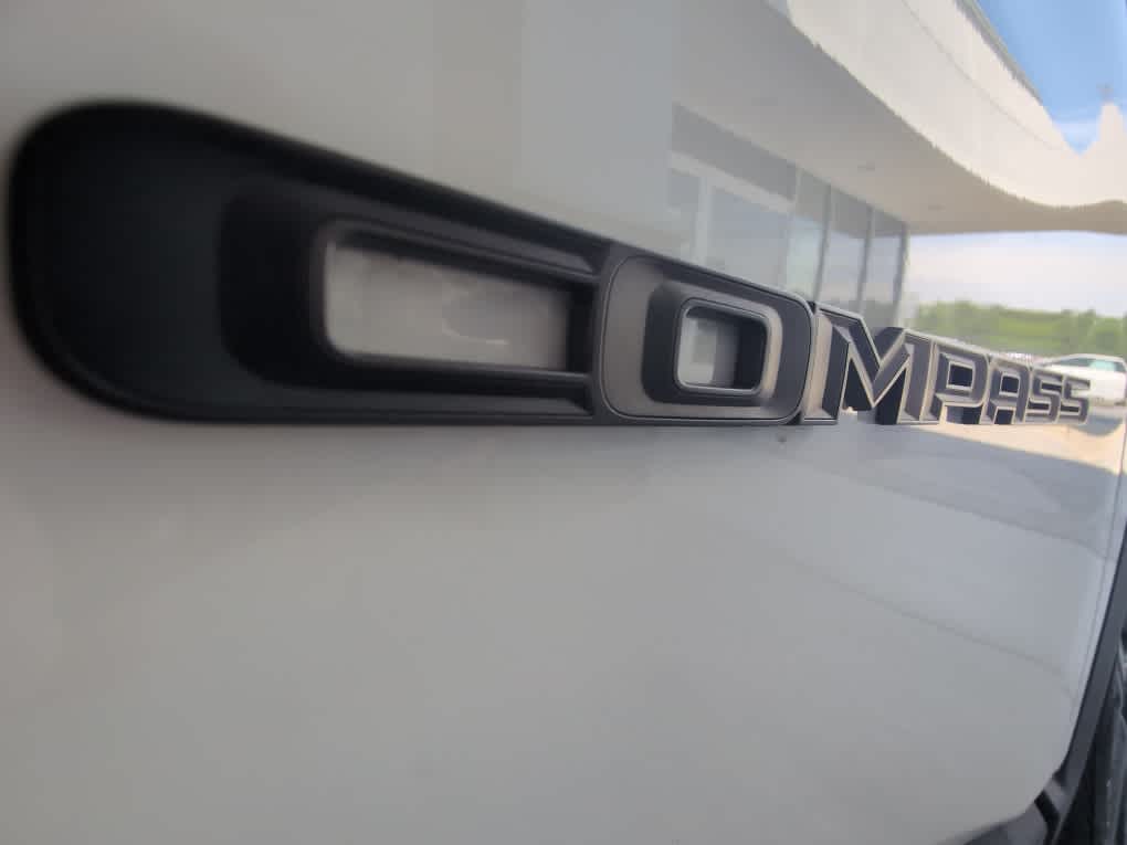 2026 Jeep Compass Altitude - Photo 12