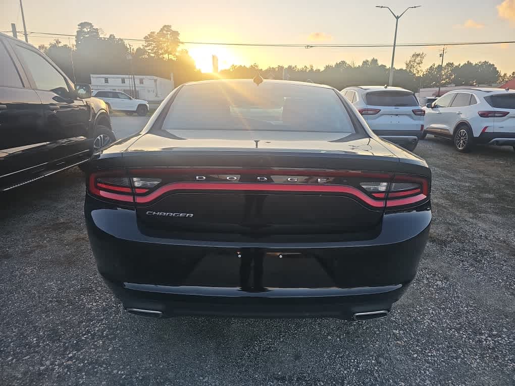 2023 Dodge Charger SXT photo 4