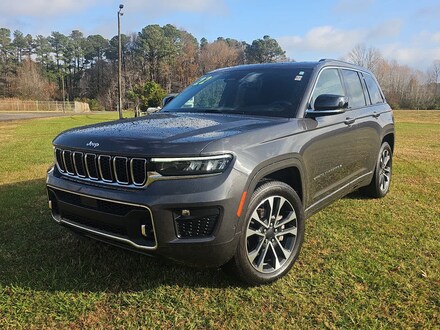 2022 Jeep Grand Cherokee Overland SUV