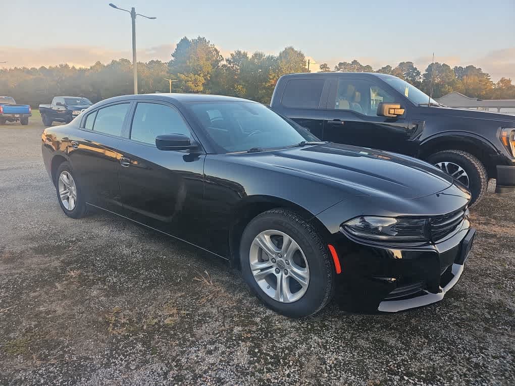 2023 Dodge Charger SXT photo 2