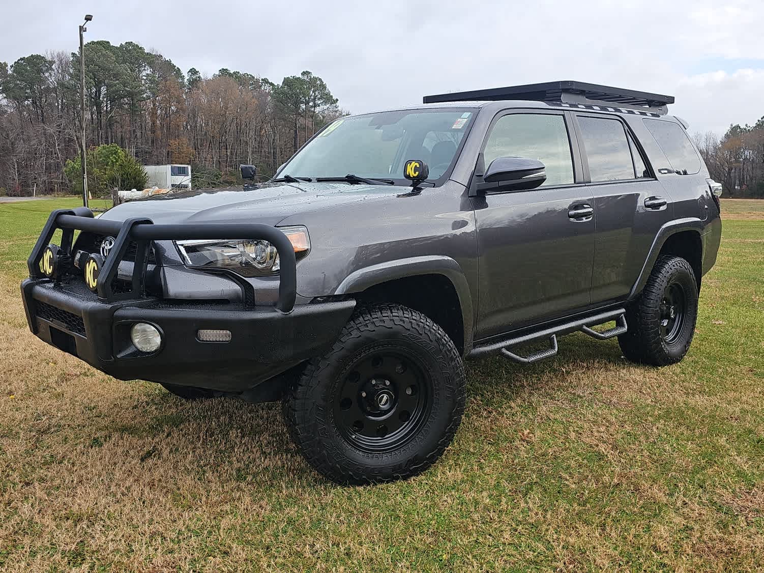 2019 Toyota 4Runner SR5 Premium's photo